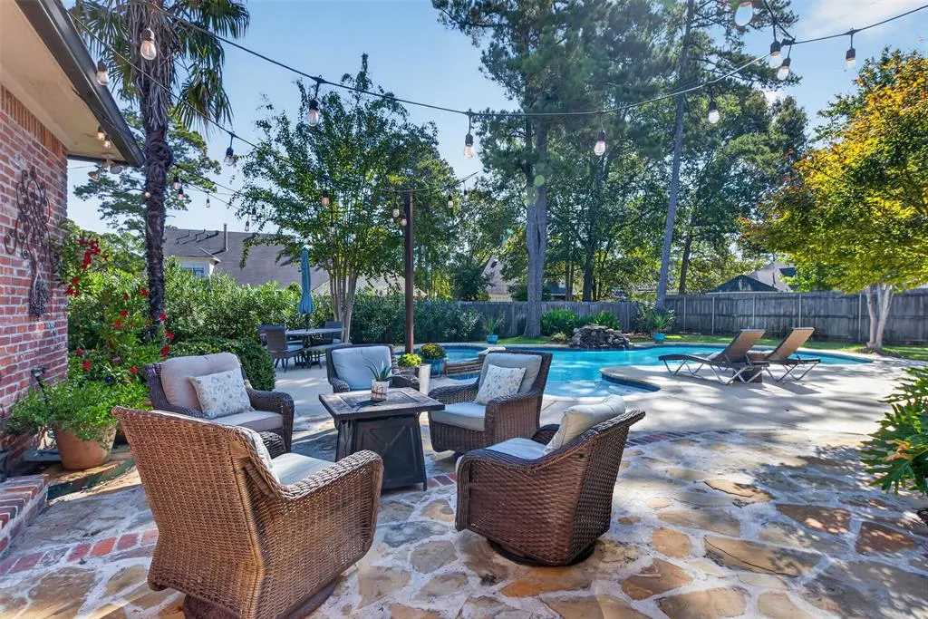 10996 Cattail Pointe