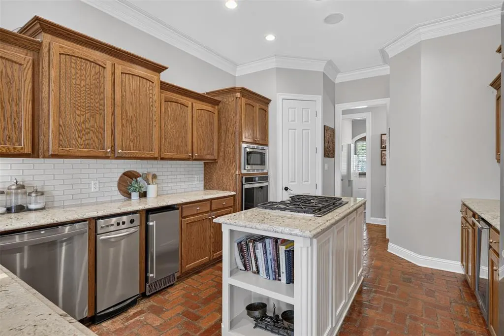 10996 Cattail Pointe