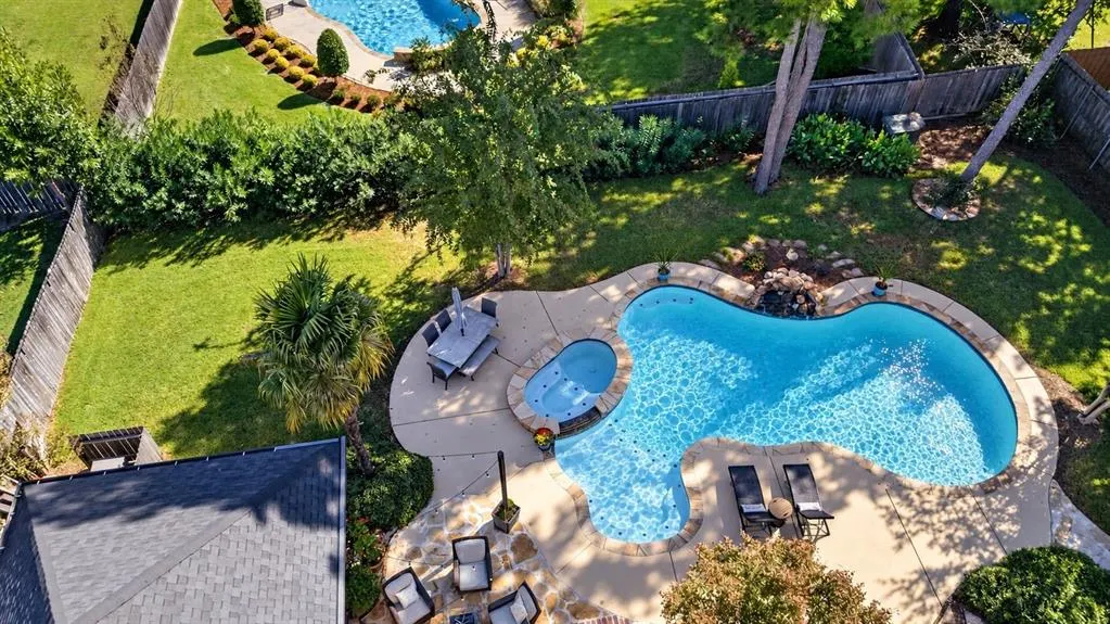 10996 Cattail Pointe