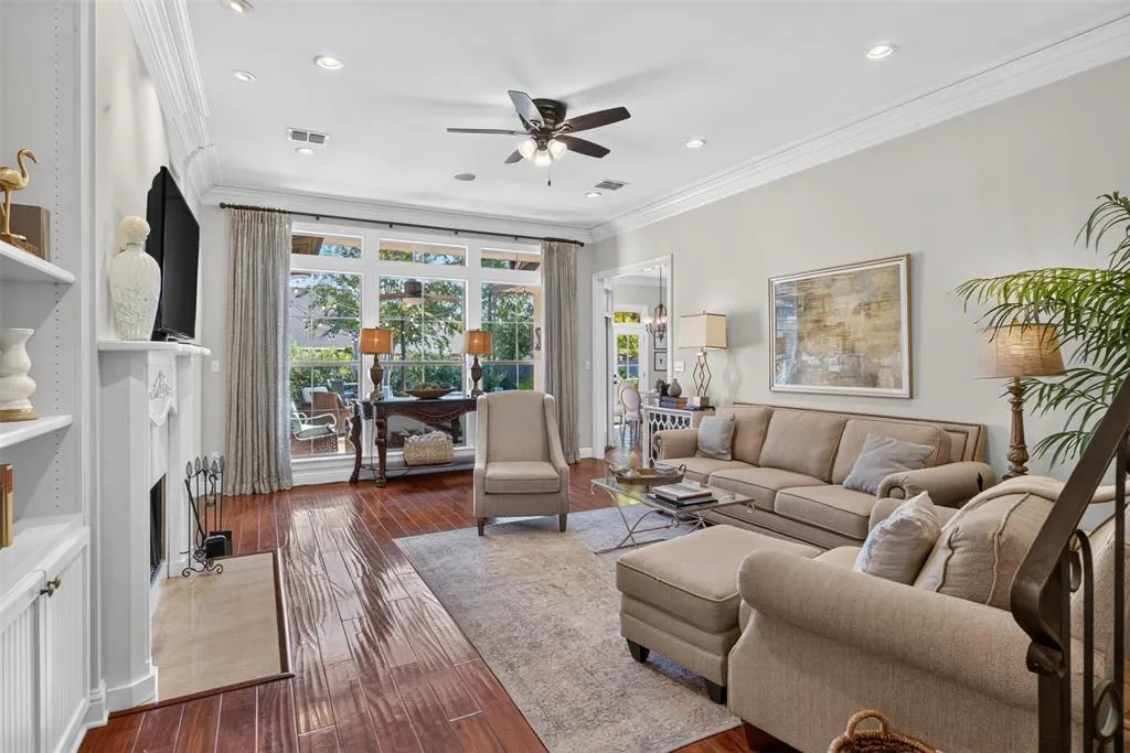 10996 Cattail Pointe