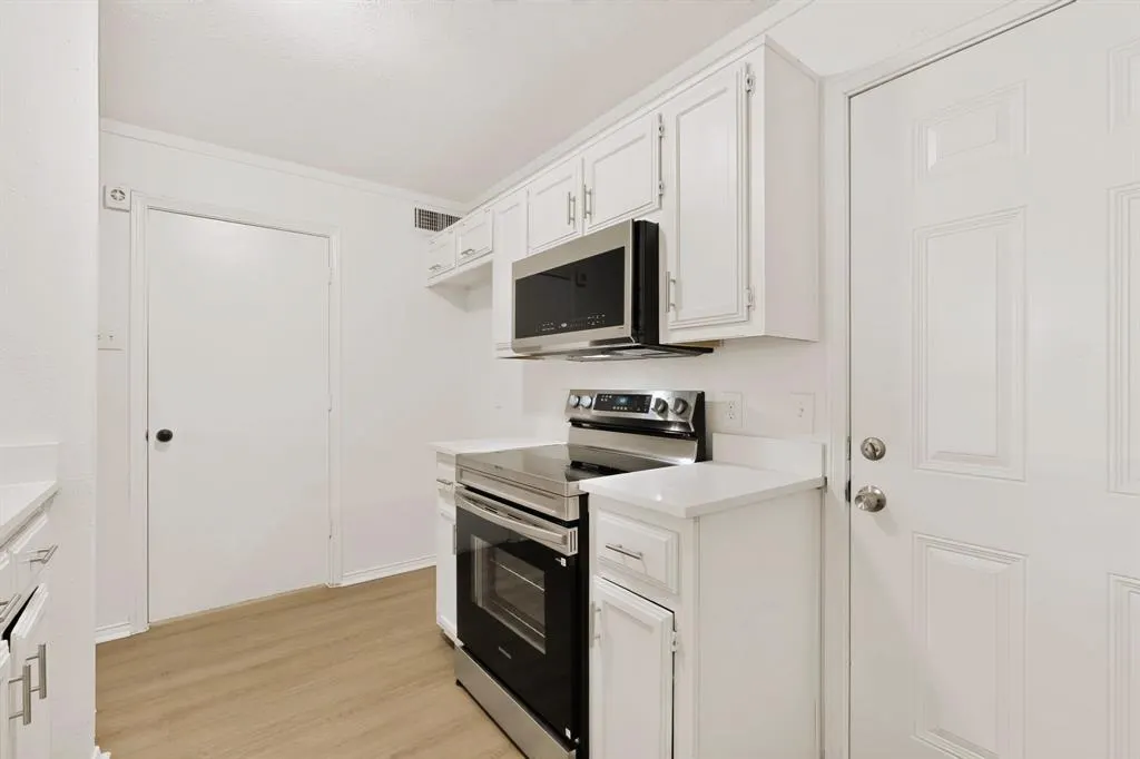 132 Graystone Place