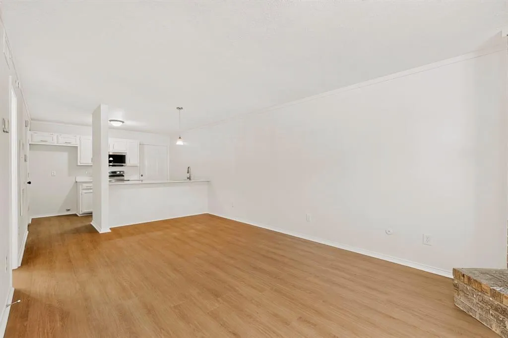 132 Graystone Place