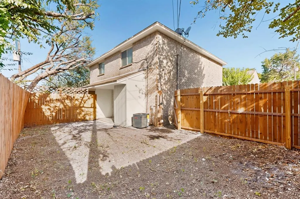132 Graystone Place