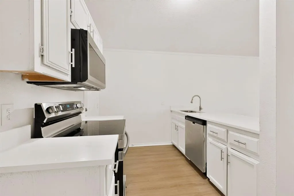 132 Graystone Place