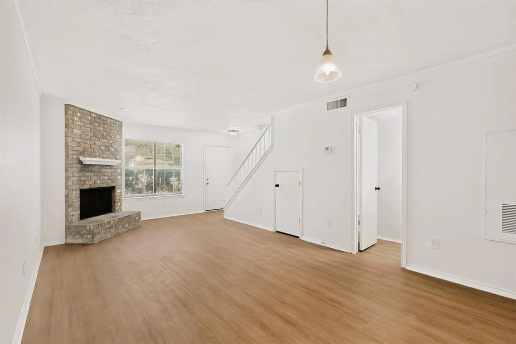 132 Graystone Place