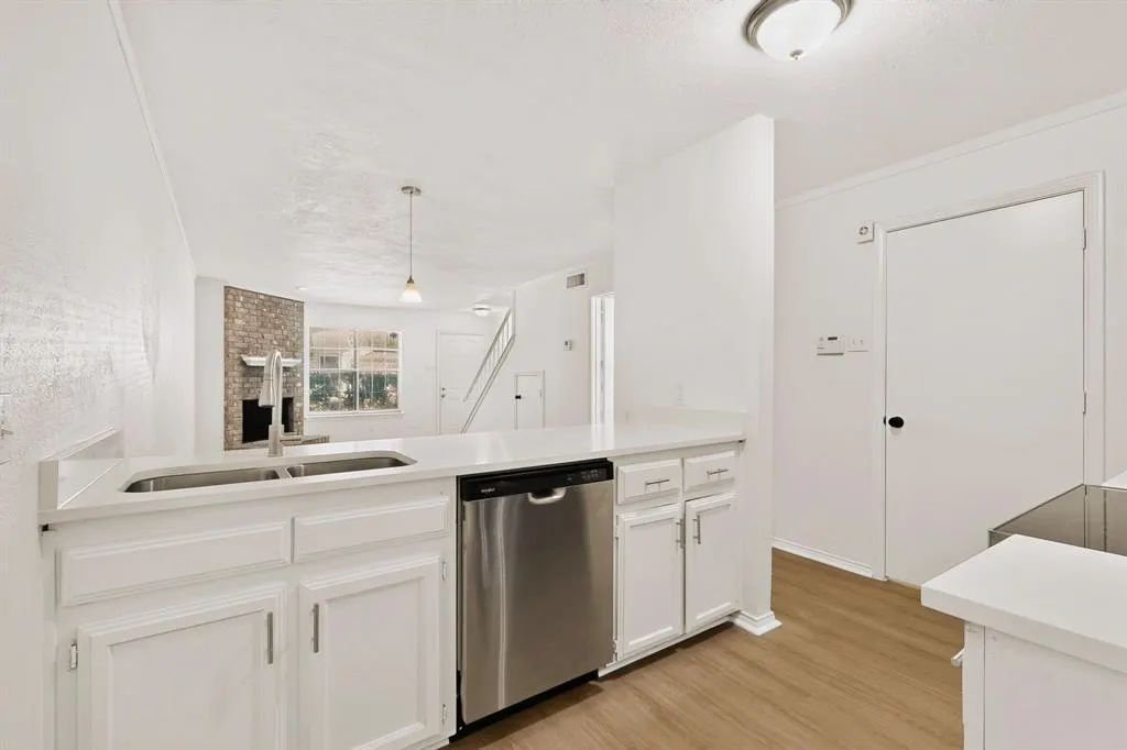 132 Graystone Place
