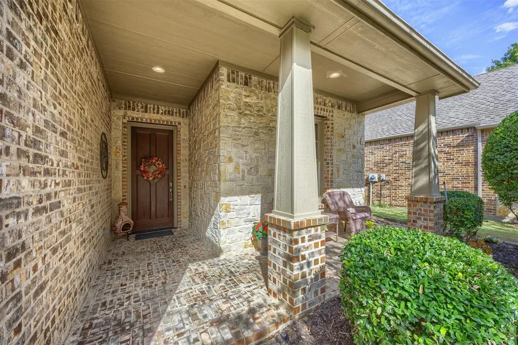 1516 Hackett Creek Drive