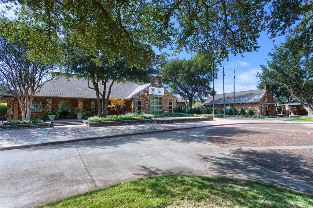1516 Hackett Creek Drive