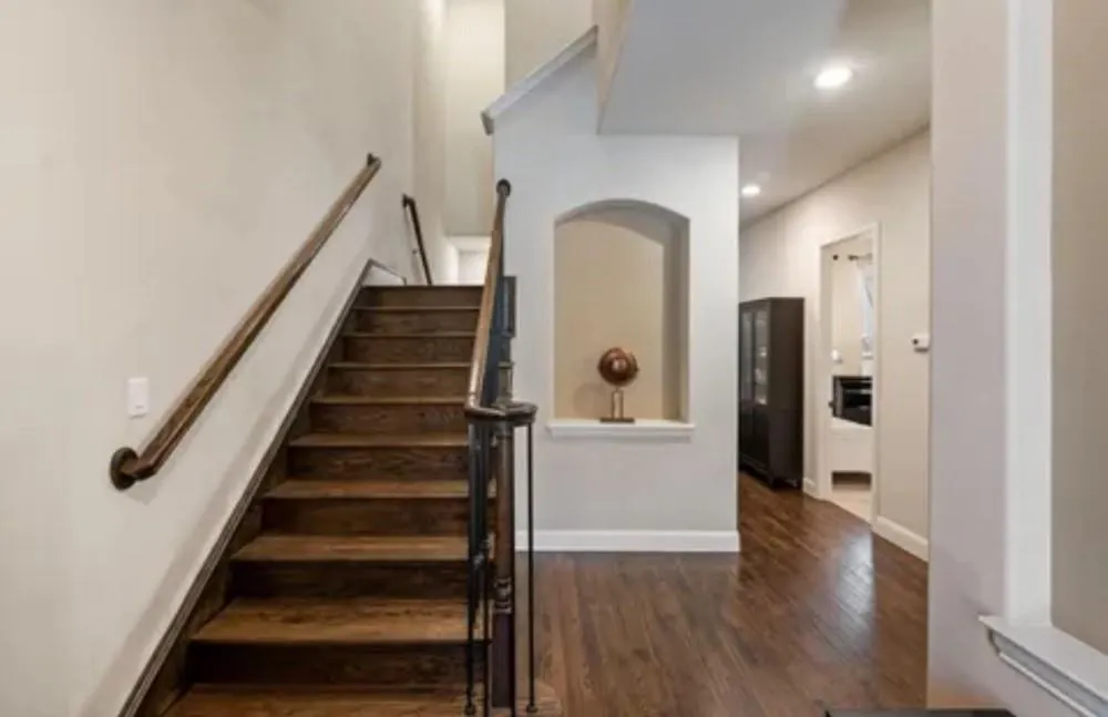 852 Rohan Drive