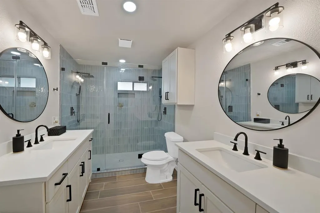 2904 Laurel Lane
