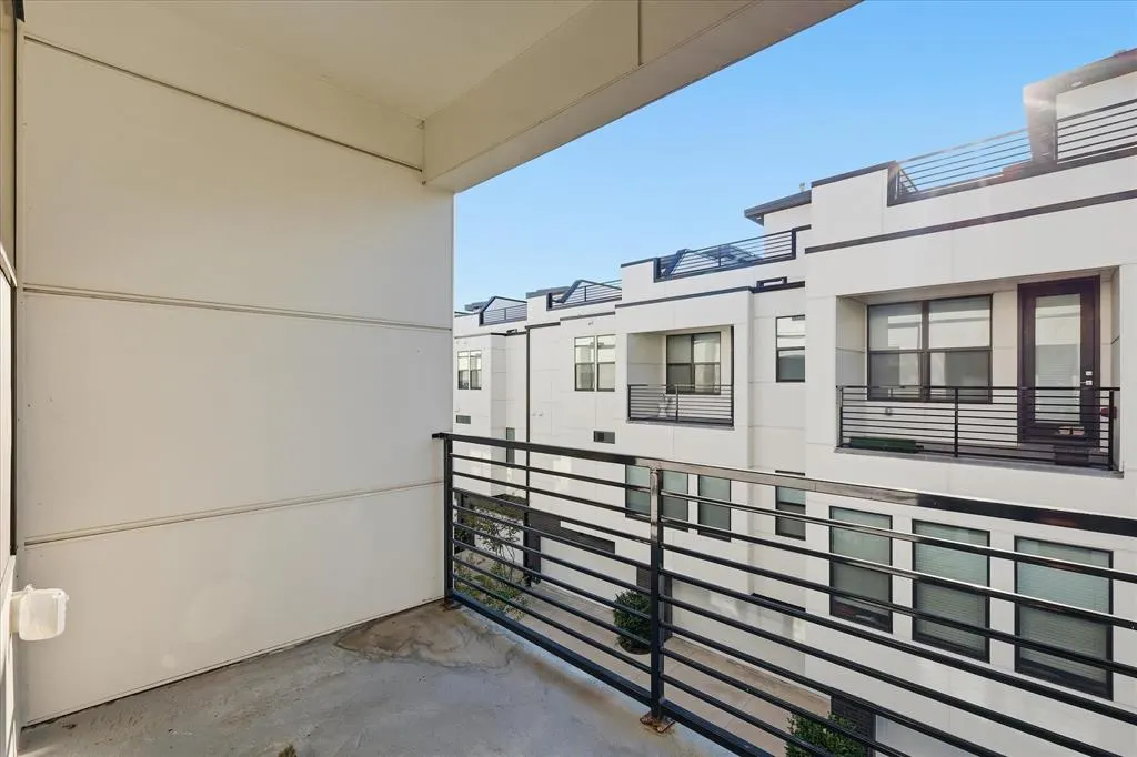 1813 Park Avenue #106