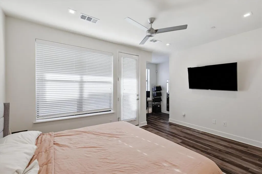 1813 Park Avenue #106