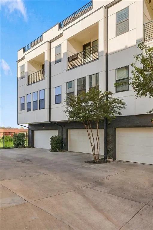 1813 Park Avenue #106