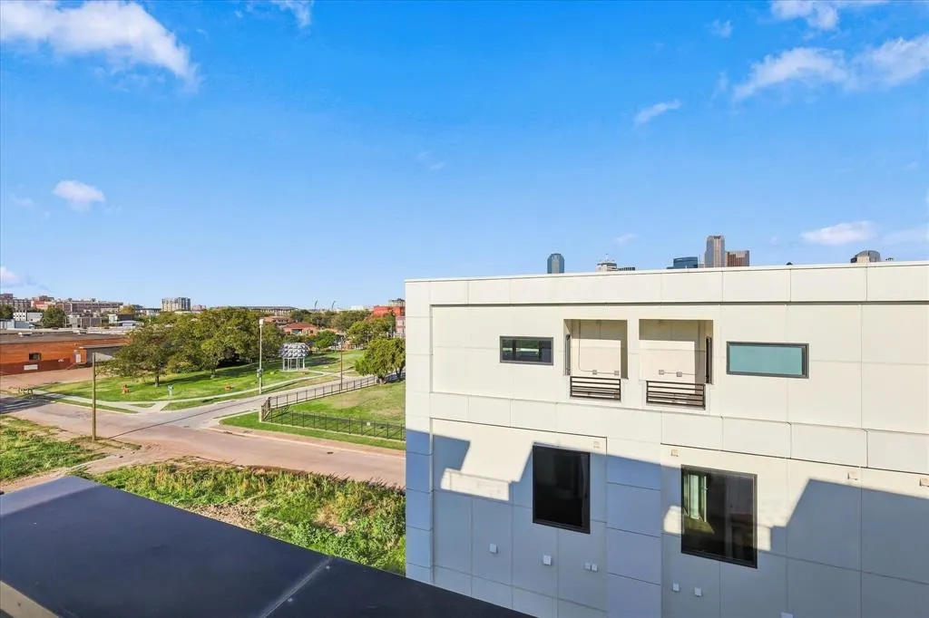 1813 Park Avenue #106