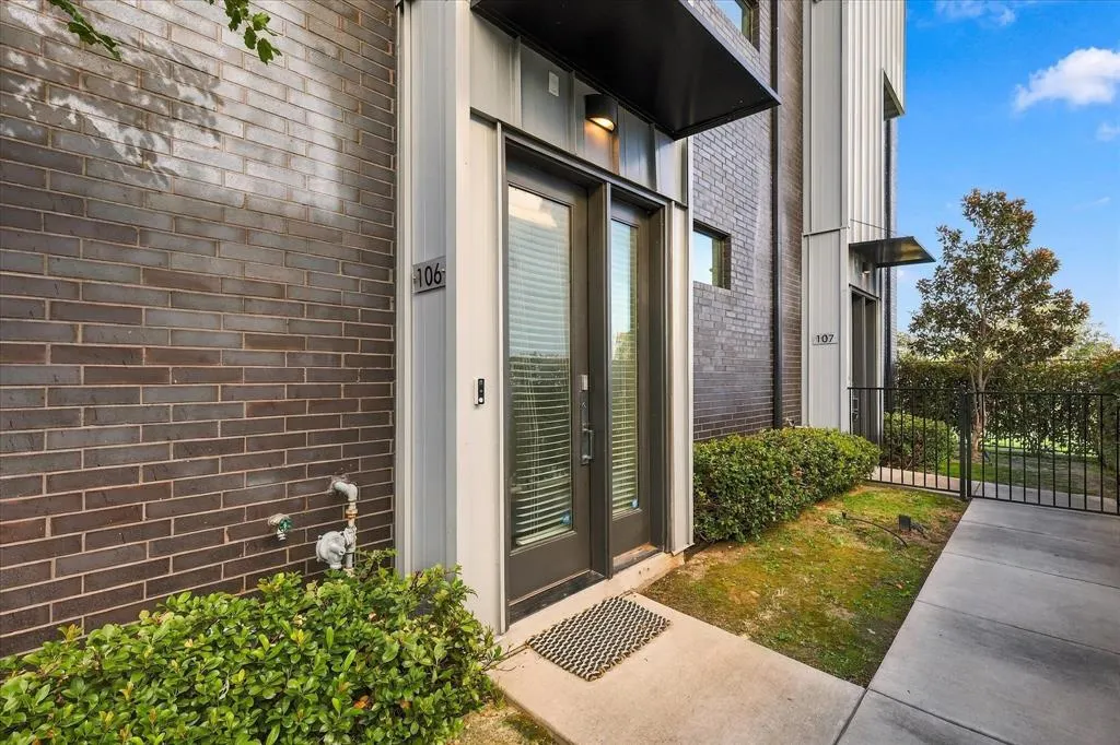 1813 Park Avenue #106