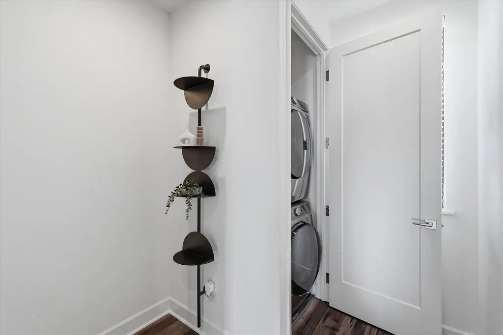 1813 Park Avenue #106