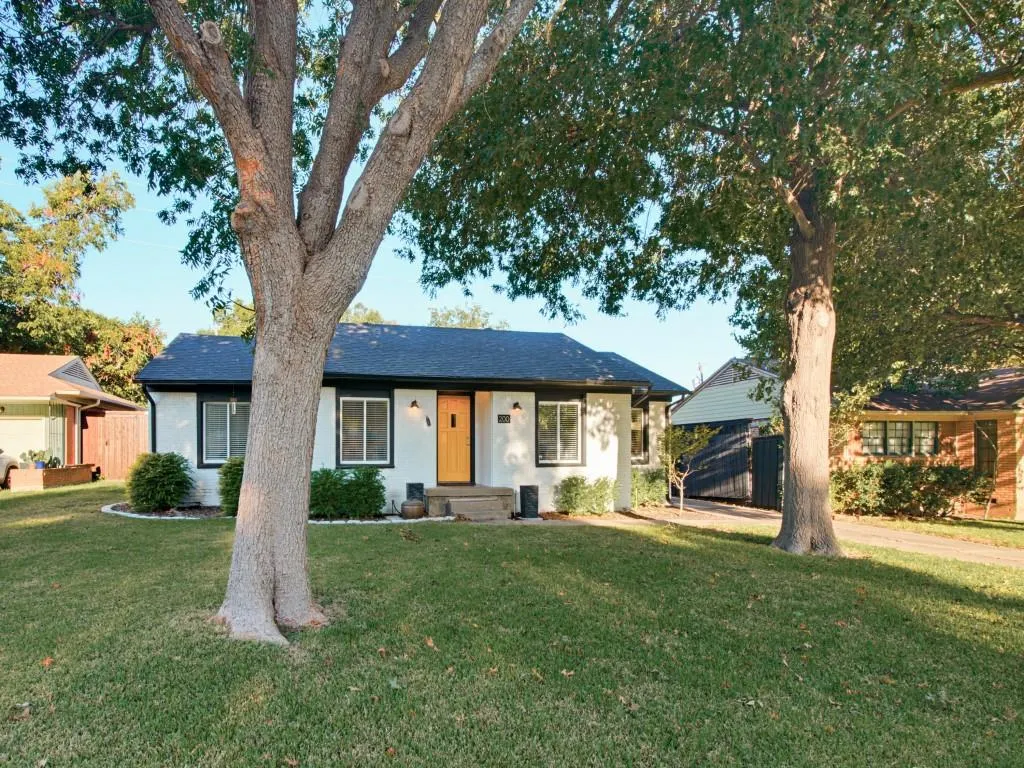 200 S Weatherred Drive