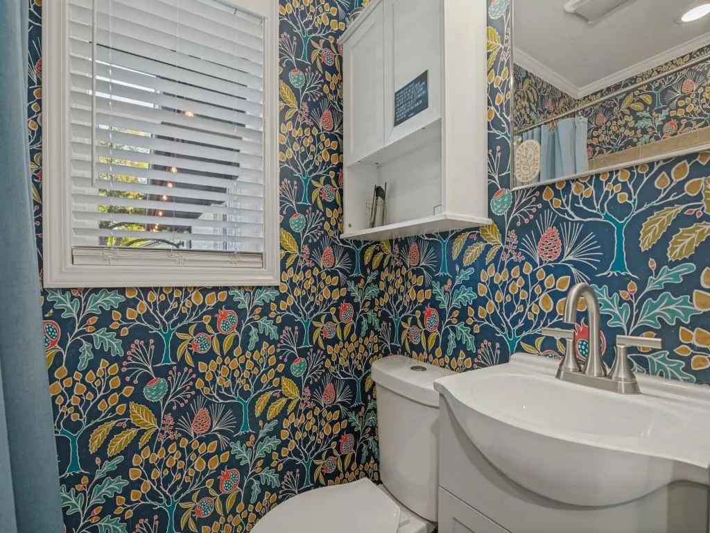 200 S Weatherred Drive
