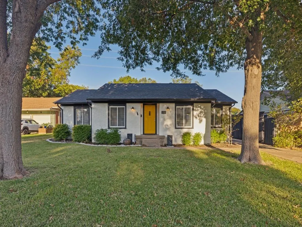 200 S Weatherred Drive