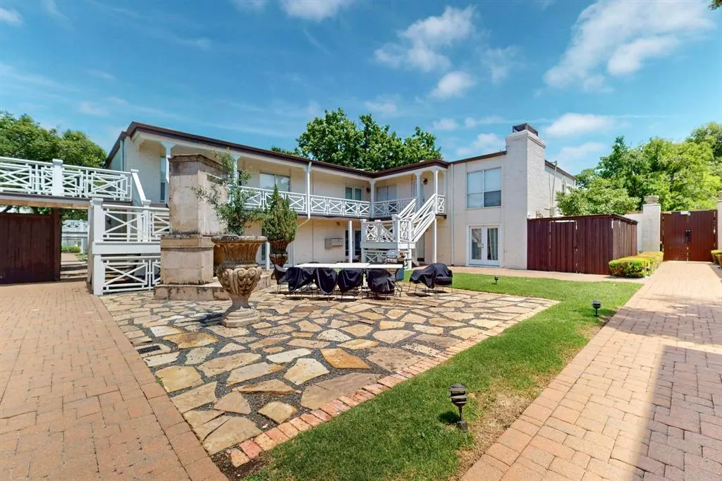 5919 E University Boulevard #238
