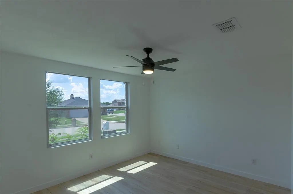 2621 Shorecrest Drive