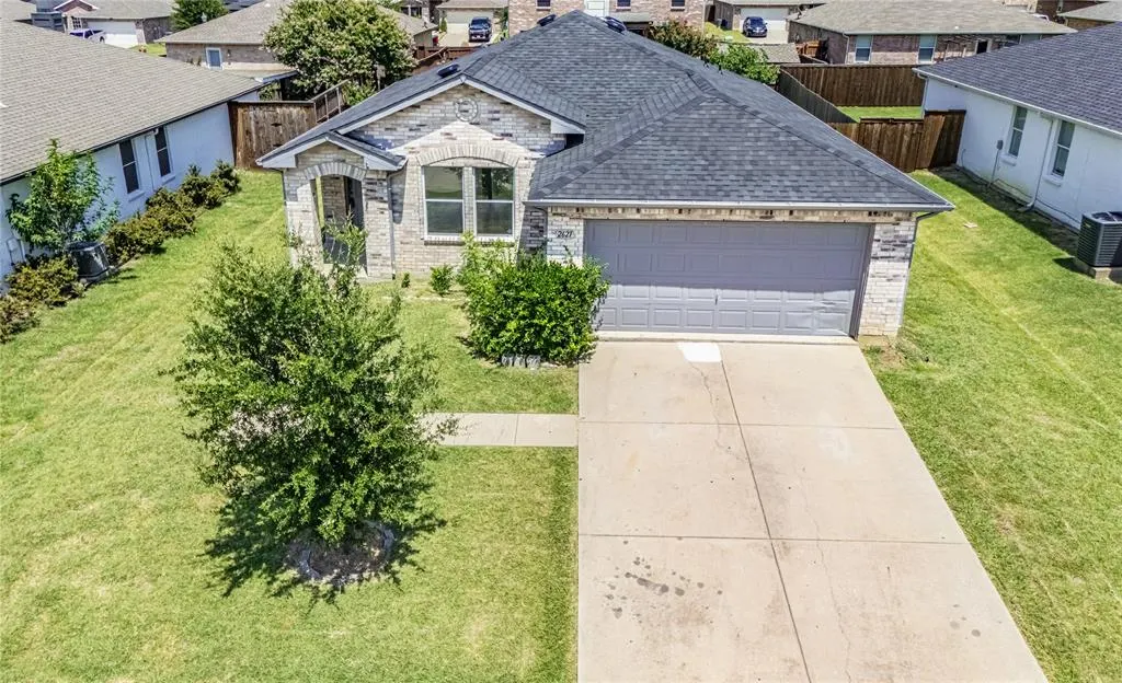 2621 Shorecrest Drive