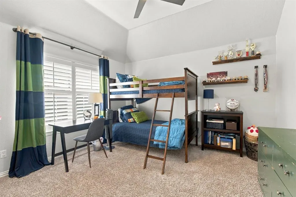 8104 Linksview Drive