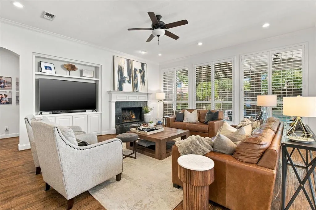 8104 Linksview Drive