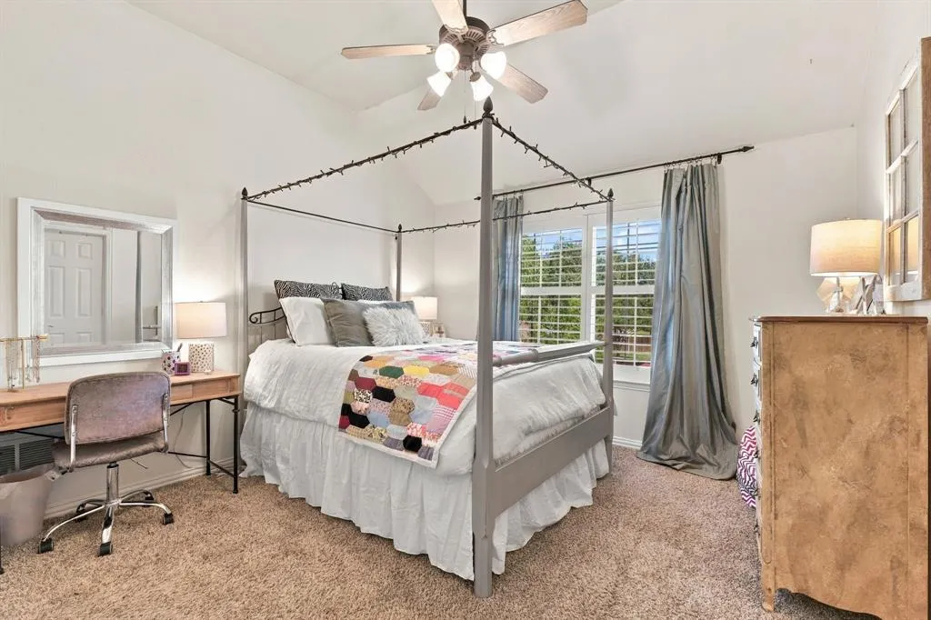 8104 Linksview Drive