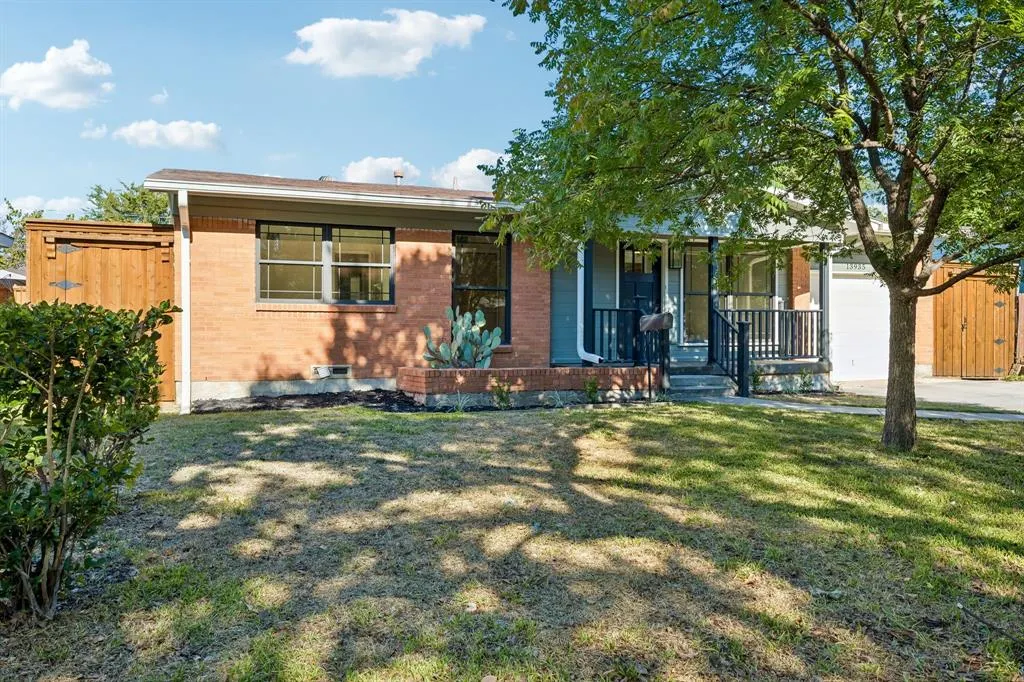 13935 Stardust Lane
