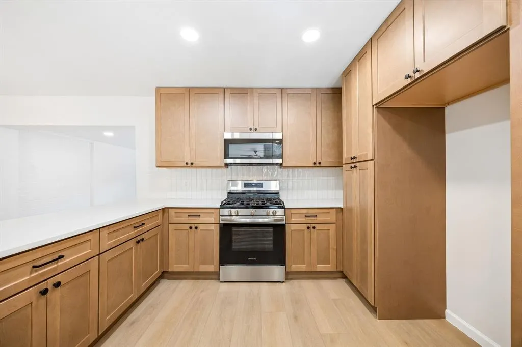 13935 Stardust Lane