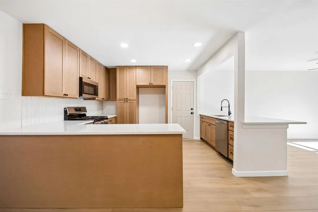 13935 Stardust Lane