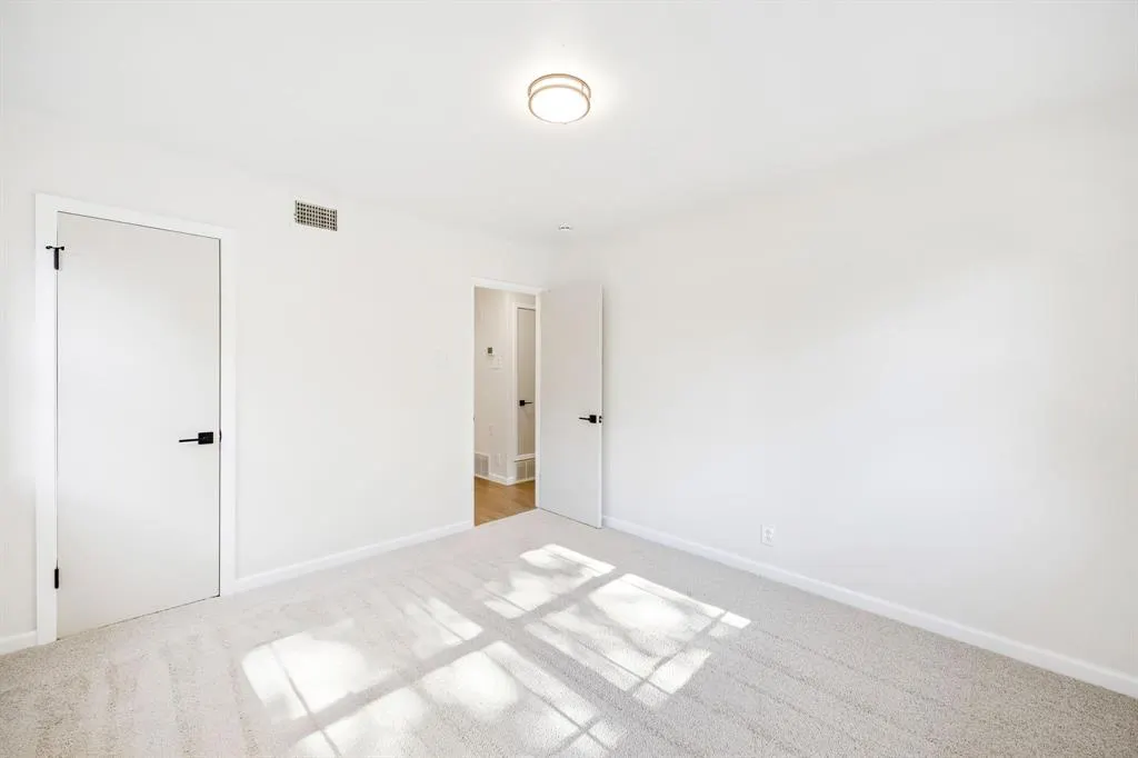 13935 Stardust Lane