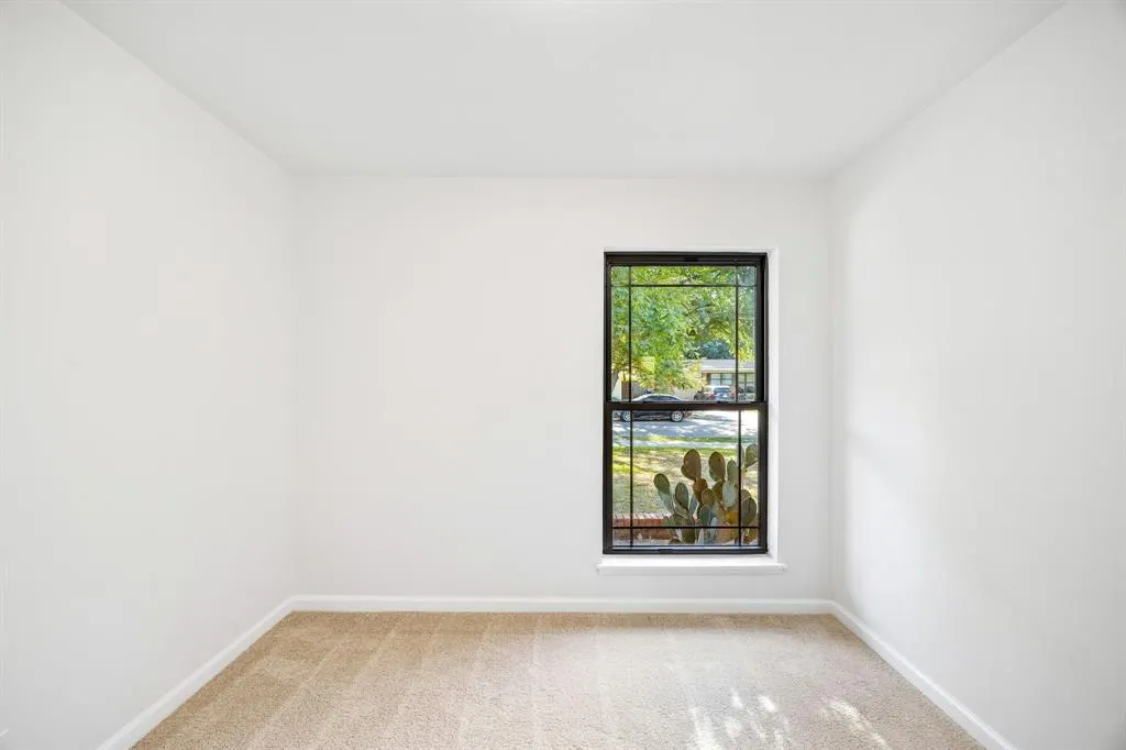 13935 Stardust Lane