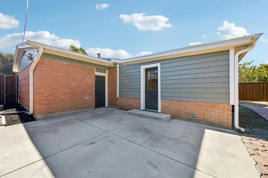 13935 Stardust Lane