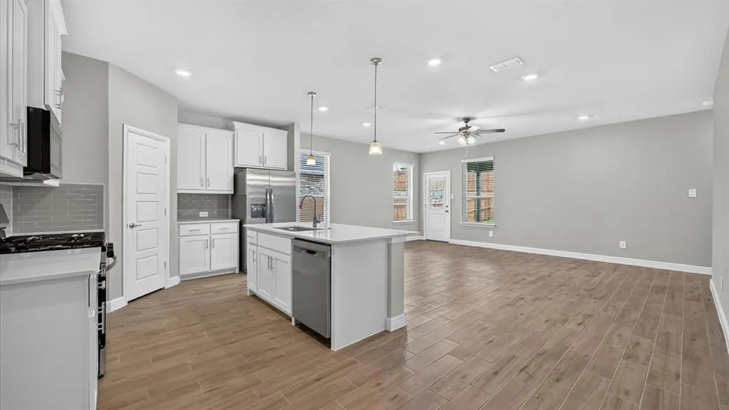 125 RINGTRAIL Drive