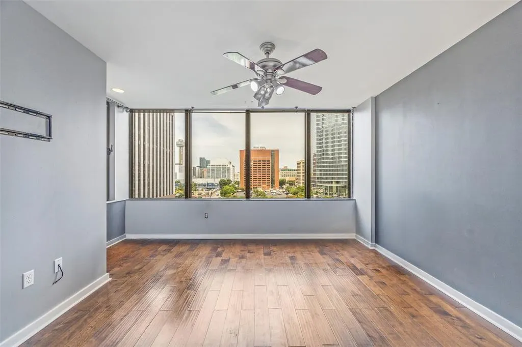 1200 Main Street #503