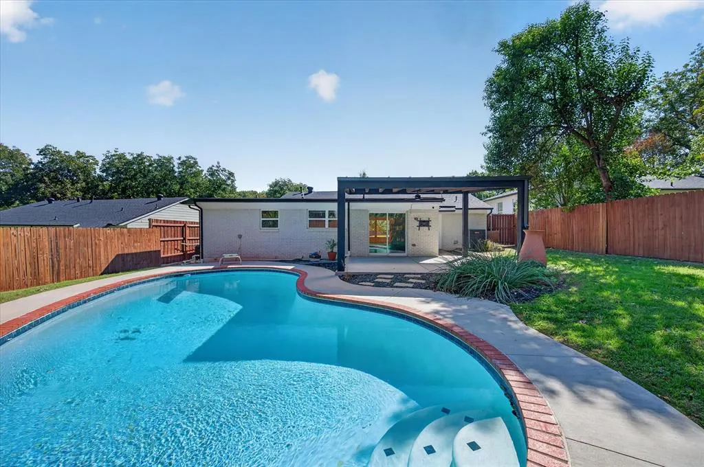 721 Owensons Drive