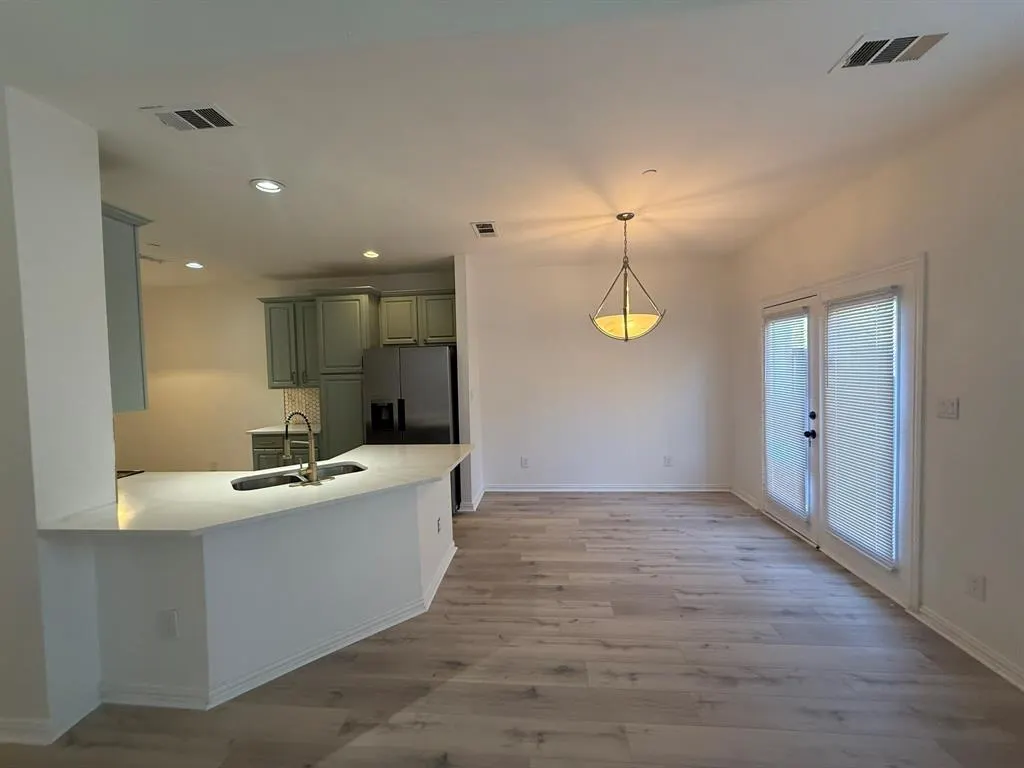 10017 Dryden Lane