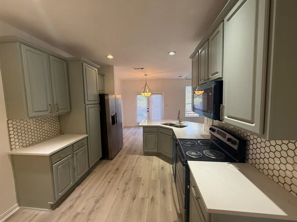10017 Dryden Lane