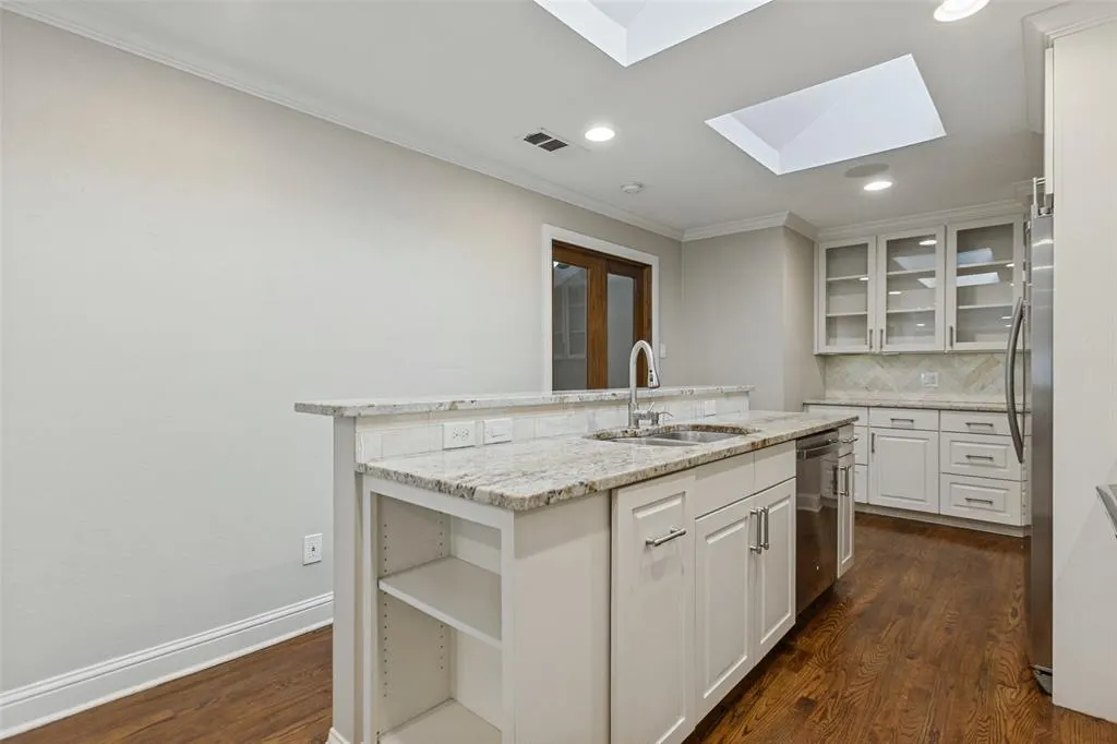 6507 Starling Circle