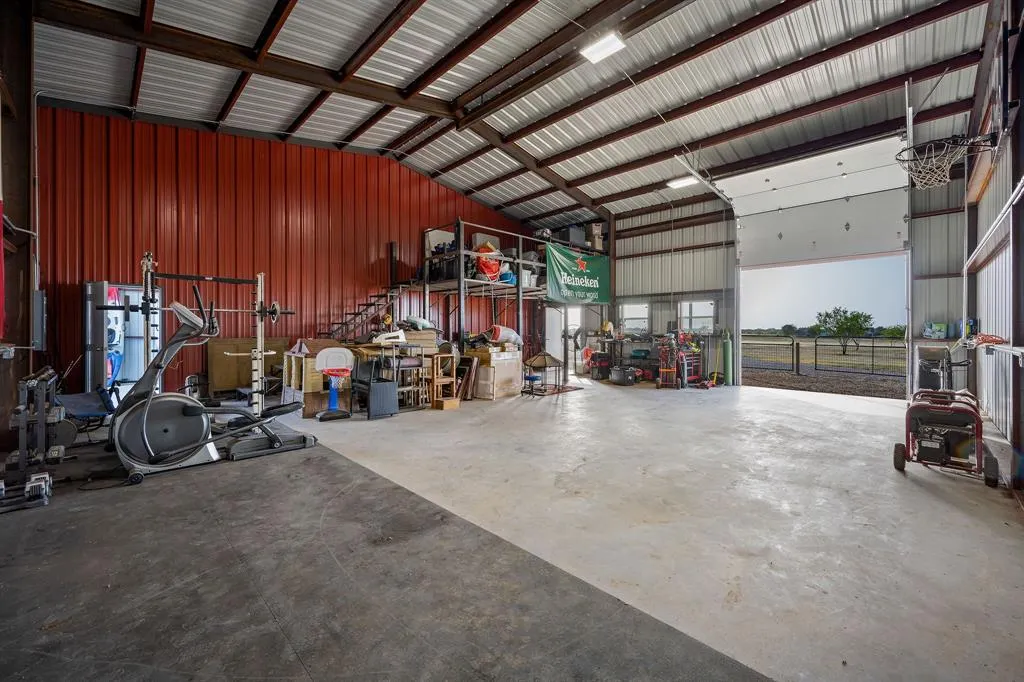 1095 Austin Hines Drive