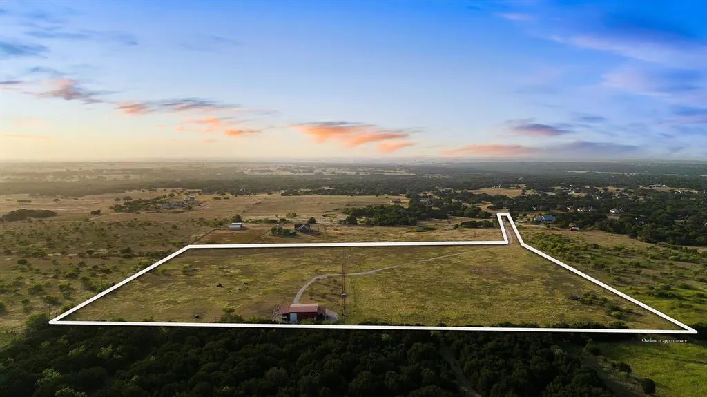 1095 Austin Hines Drive