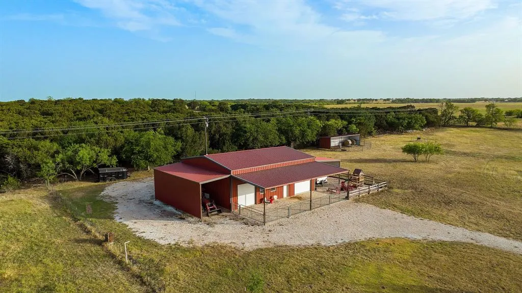 1095 Austin Hines Drive
