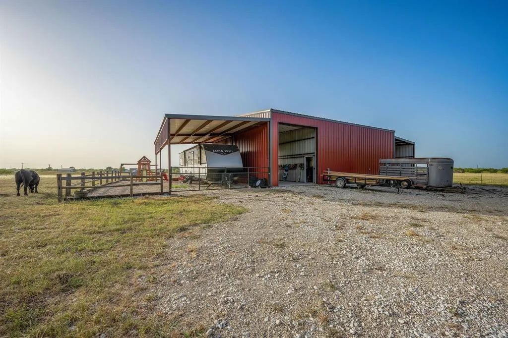 1095 Austin Hines Drive