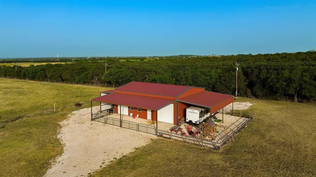 1095 Austin Hines Drive