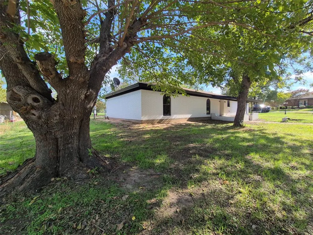 2029 Roberts Drive