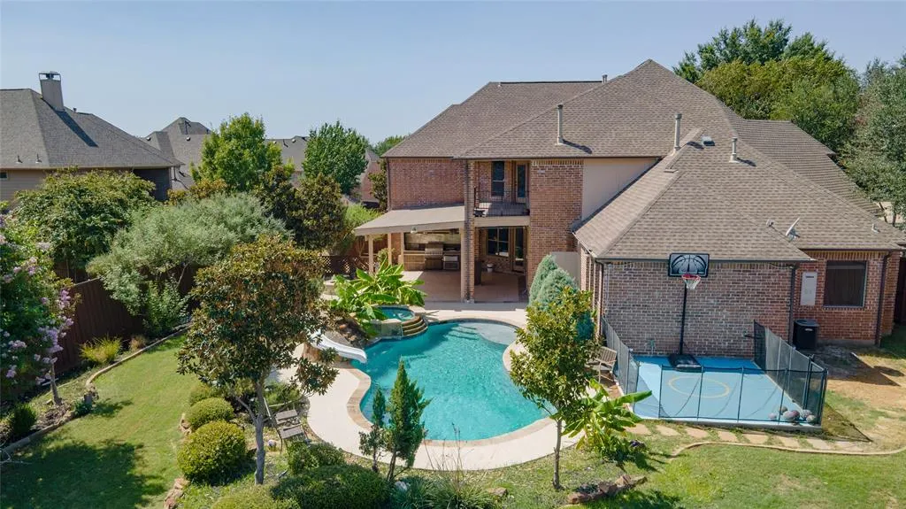 1207 Silentbrook Court