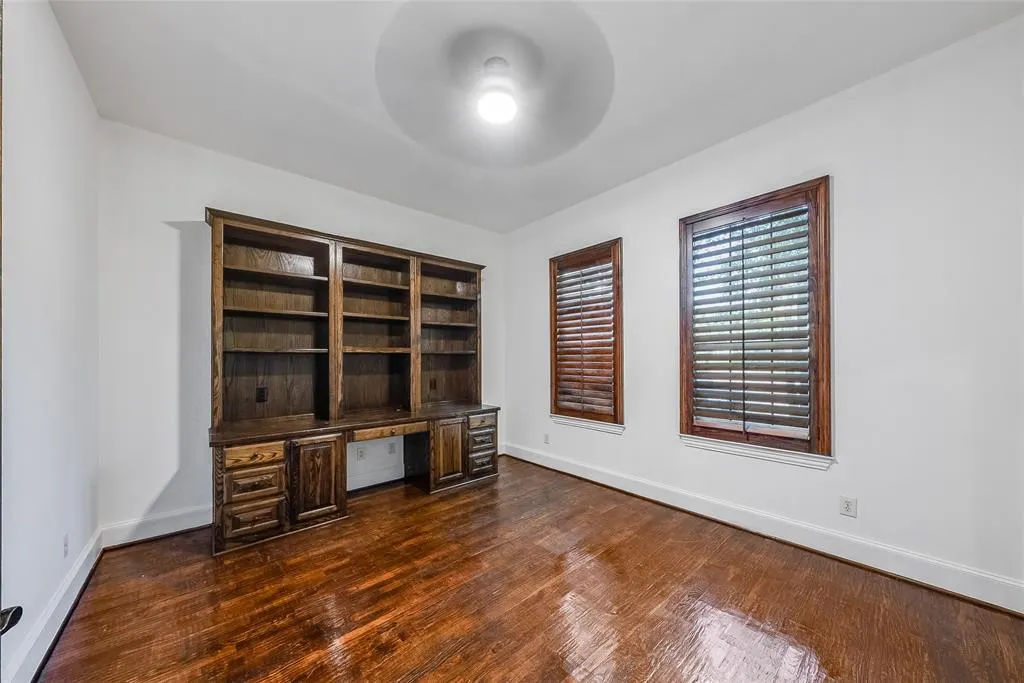 1207 Silentbrook Court