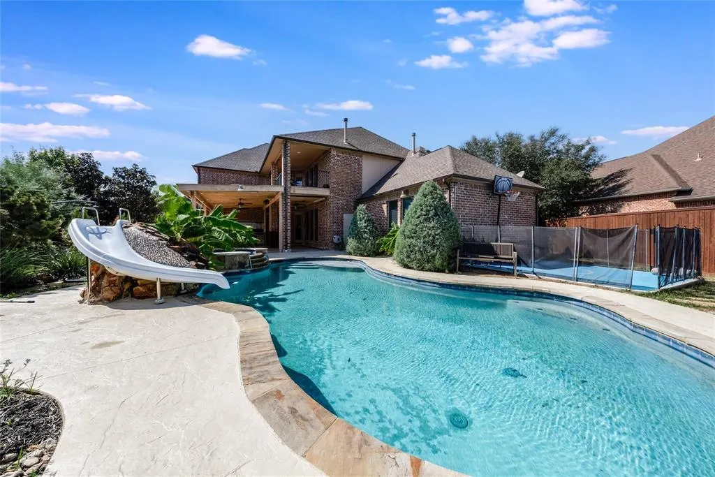 1207 Silentbrook Court